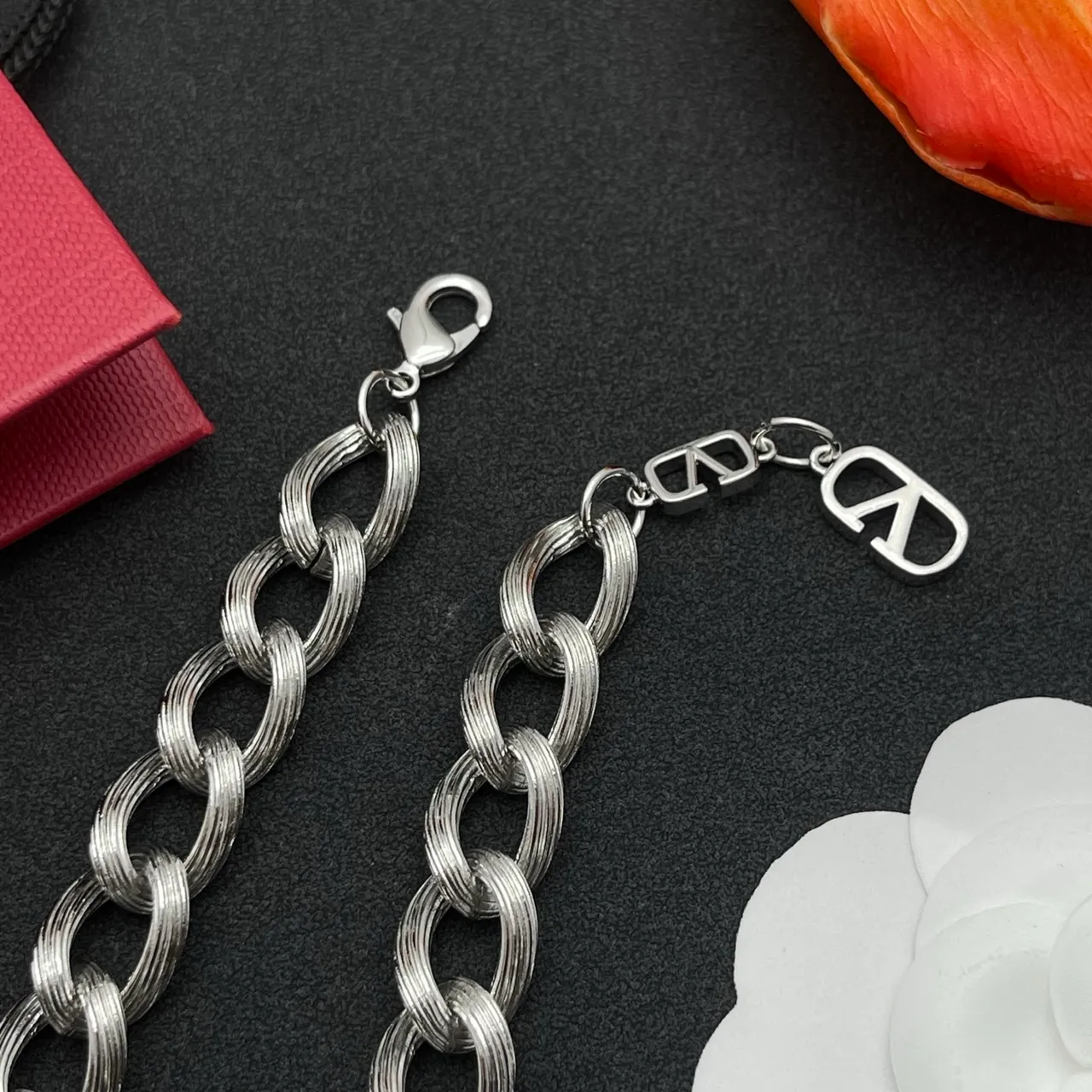 Valentino VLogo Heart Twisted-Link Silver and Black Bracelet 6