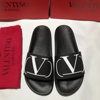 Valentino VLTN 黑色白色 Logo 拖鞋