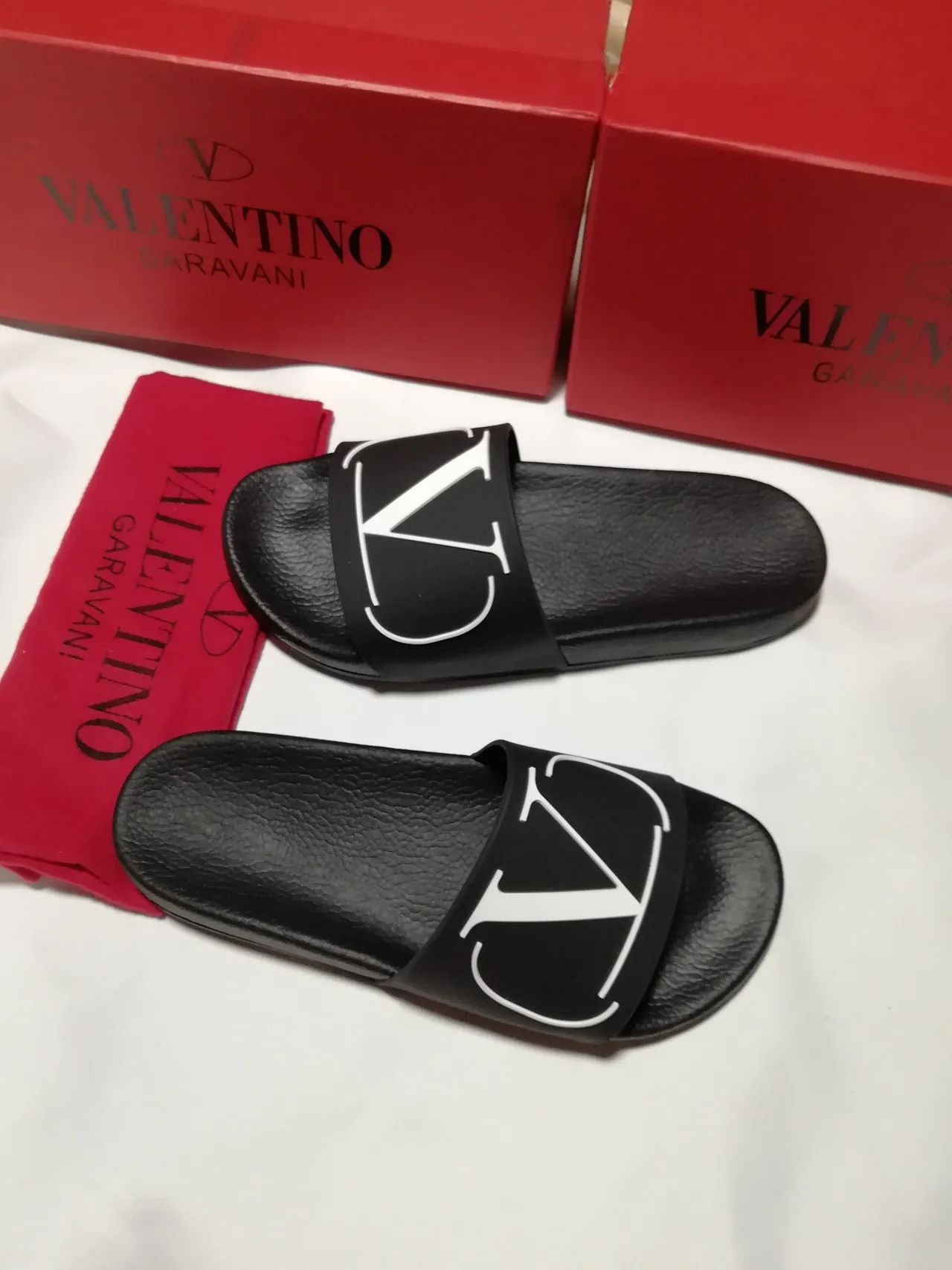Valentino VLTN কালো সাদা Logo স্লিপার্স 2
