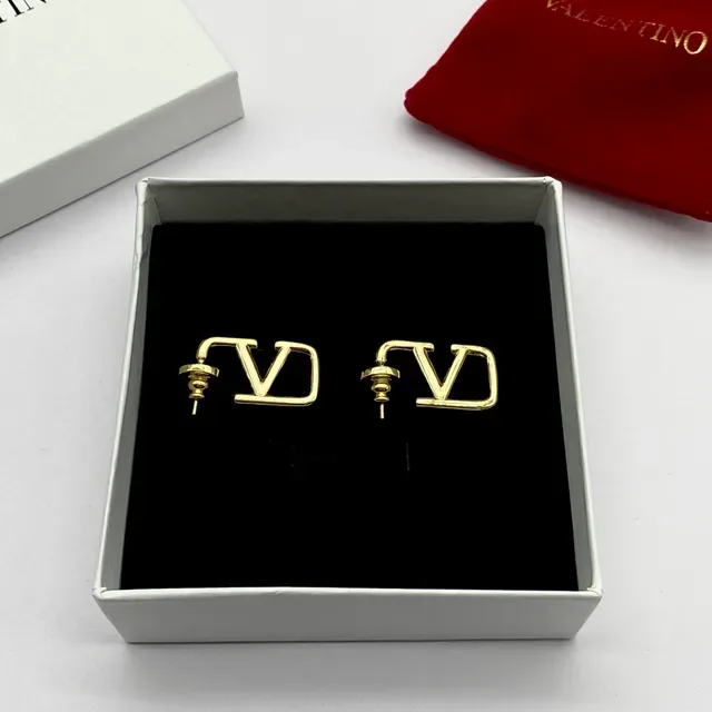 Valentino VLTN খোলা ফ্রেম V লোগো স্টাড ইয়াররিংস 5