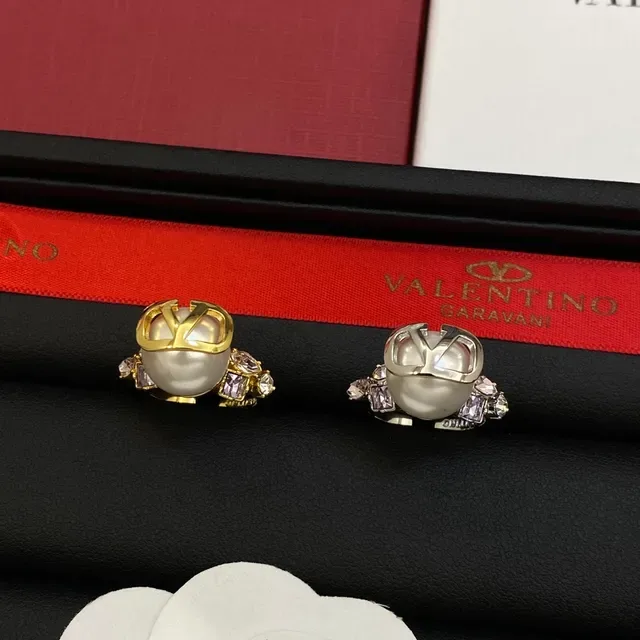 Valentino VLTN Pearl and Crystal Adjustable Rings 6