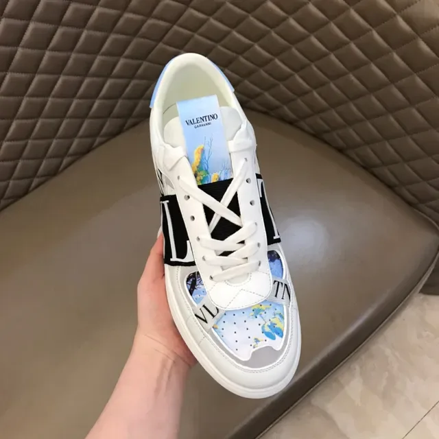 Valentino VLTN Runner White Black Blue Lifestyle Sneakers 4