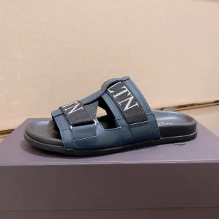 Valentino VLTN Slide Chinelo Azul Marinho e Preto