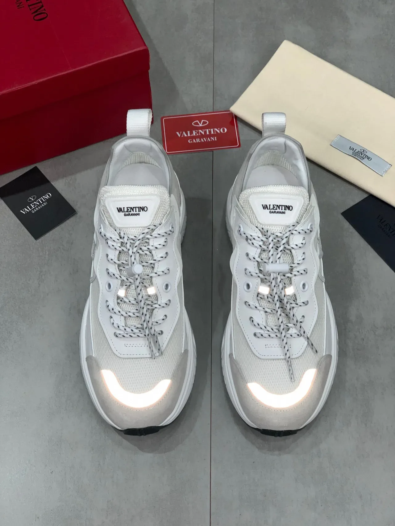 Valentino Blanc Beige Semelle Maille Et Daim Supérieur Sneakers Chunky 9