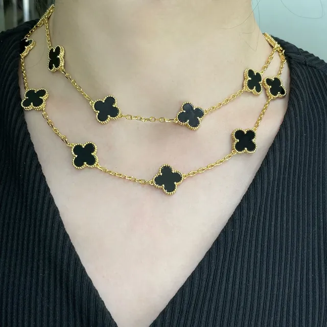 Van Cleef & Arpels Alhambra 20 Motif colar de ônix preto e ouro 9