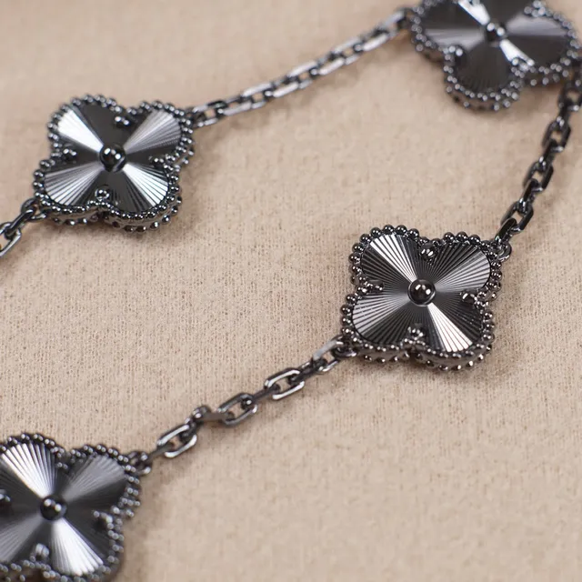 Van Cleef & Arpels Alhambra Black and Silver Five Motif Bracelet 6
