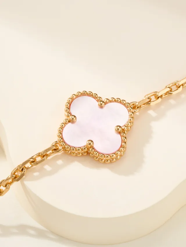 Van Cleef & Arpels Alhambra Five Motif Mère-de-perle Rose et Or Bracelet 6