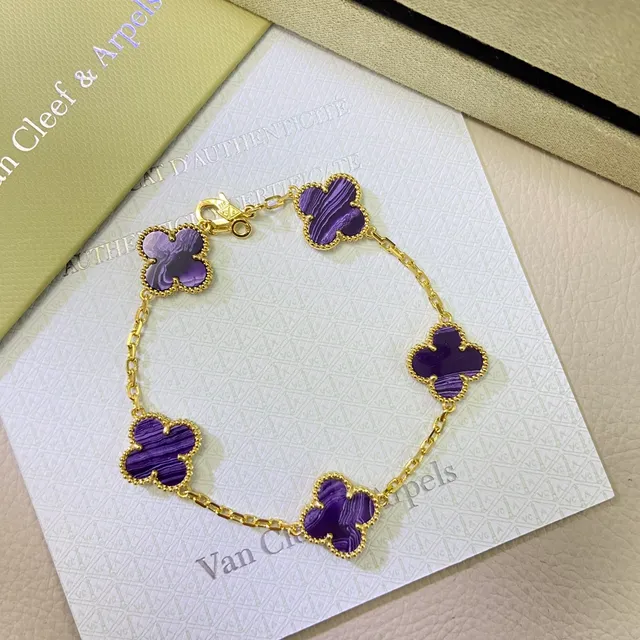 Van Cleef & Arpels Alhambra Collier de Trèfle à Quatre Feuilles en Pierre Marbrée Violette 3