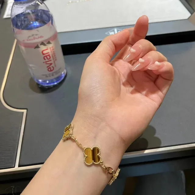 Van Cleef & Arpels Alhambra Ojo de Tigre Cuatro Motivos Pulsera 3