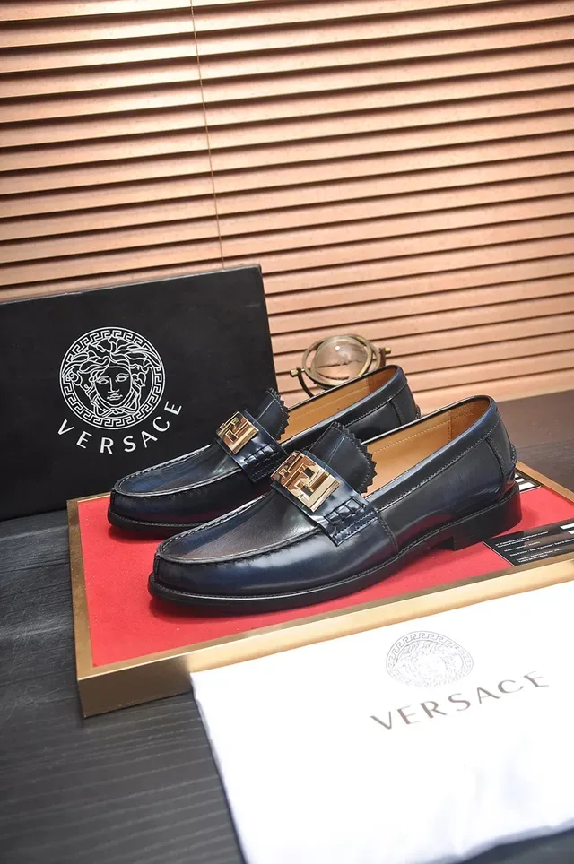 Versace Chain Reaction Couro Preto Greca Fivela Loafers 4