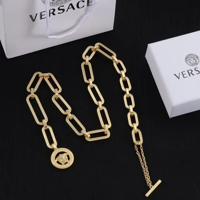 Versace Chain Reaction Gold-Tone Rectangular Link Necklace 6