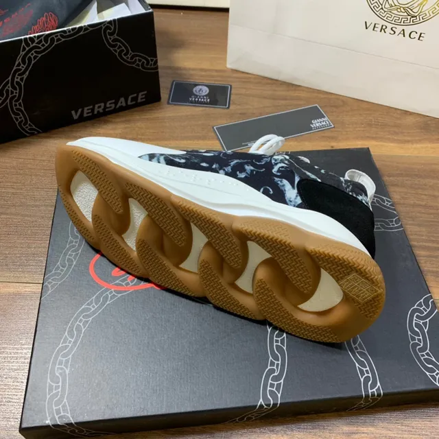 Versace Chain Reaction Marbled Black White Lifestyle Sneakers 2