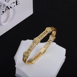 Versace Greca Medusa 金色调 美杜莎头 希腊钥匙 手镯