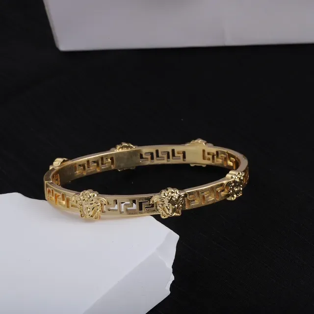 سوار Versace Greca Medusa لون ذهبي رأس ميدوزا مفتاح يوناني 3