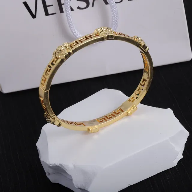 سوار Versace Greca Medusa لون ذهبي رأس ميدوزا مفتاح يوناني 4