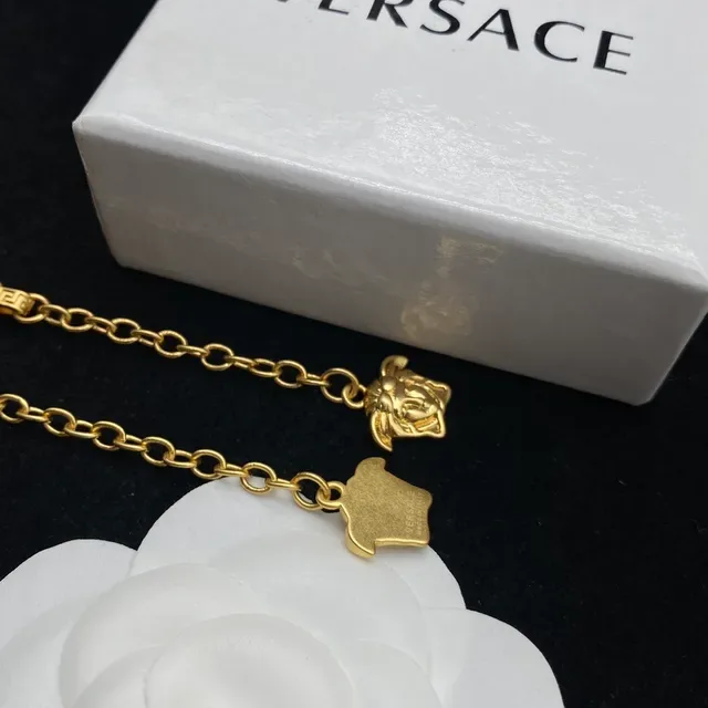 سوار Versace Greca Odissea Medusa Medallion ذهبي أسود مينا 8