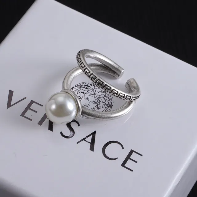 Versace Greca Odissea حلقات مفتوحة مزدوجة بلؤلؤ 4