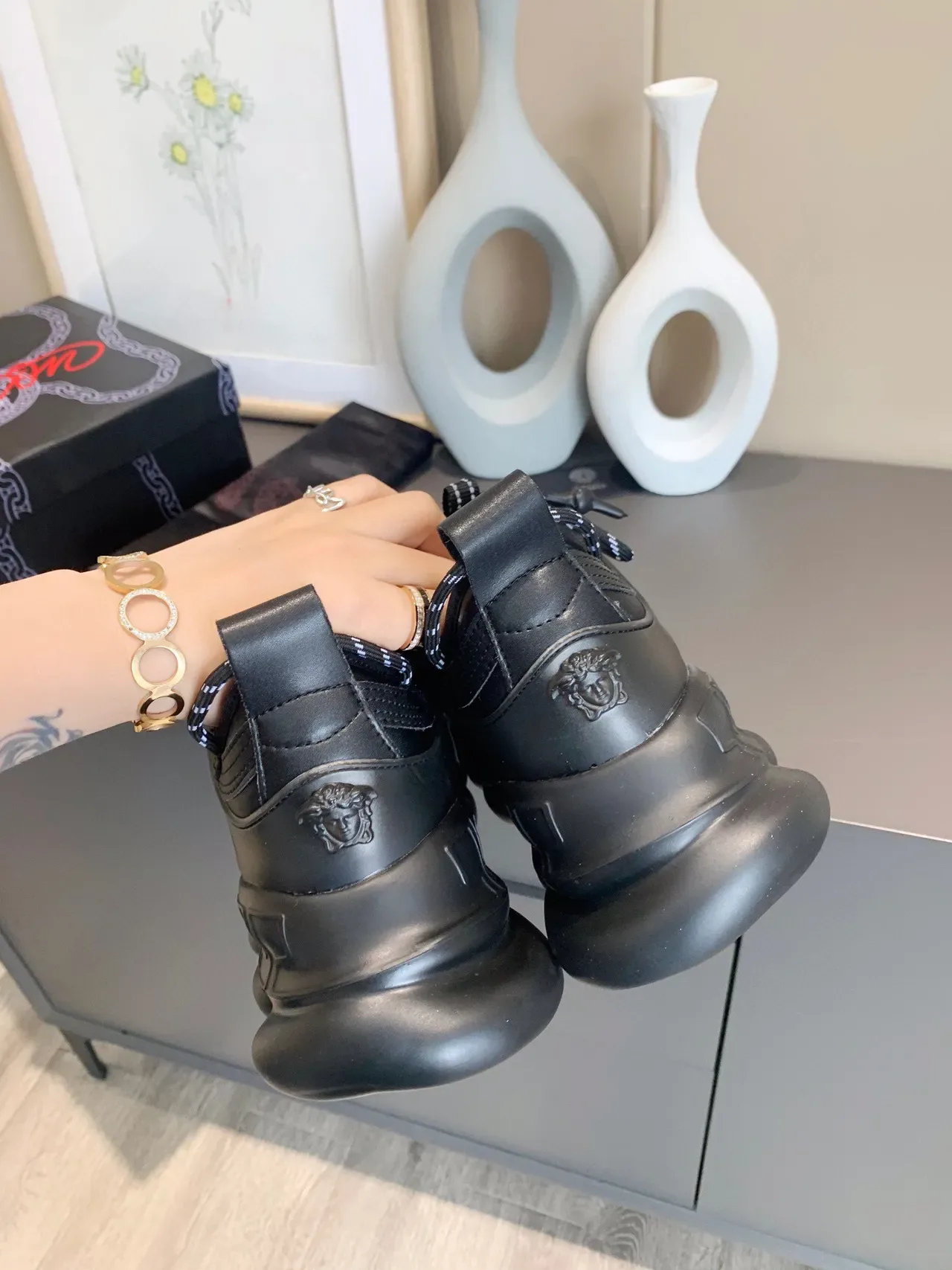 Versace Odissea 黑色 多色底 花卉印花 厚底鞋 3