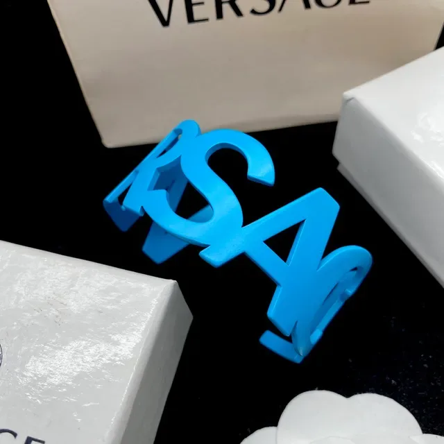 Versace VLogo 雕塑蓝色开放式手镯 6