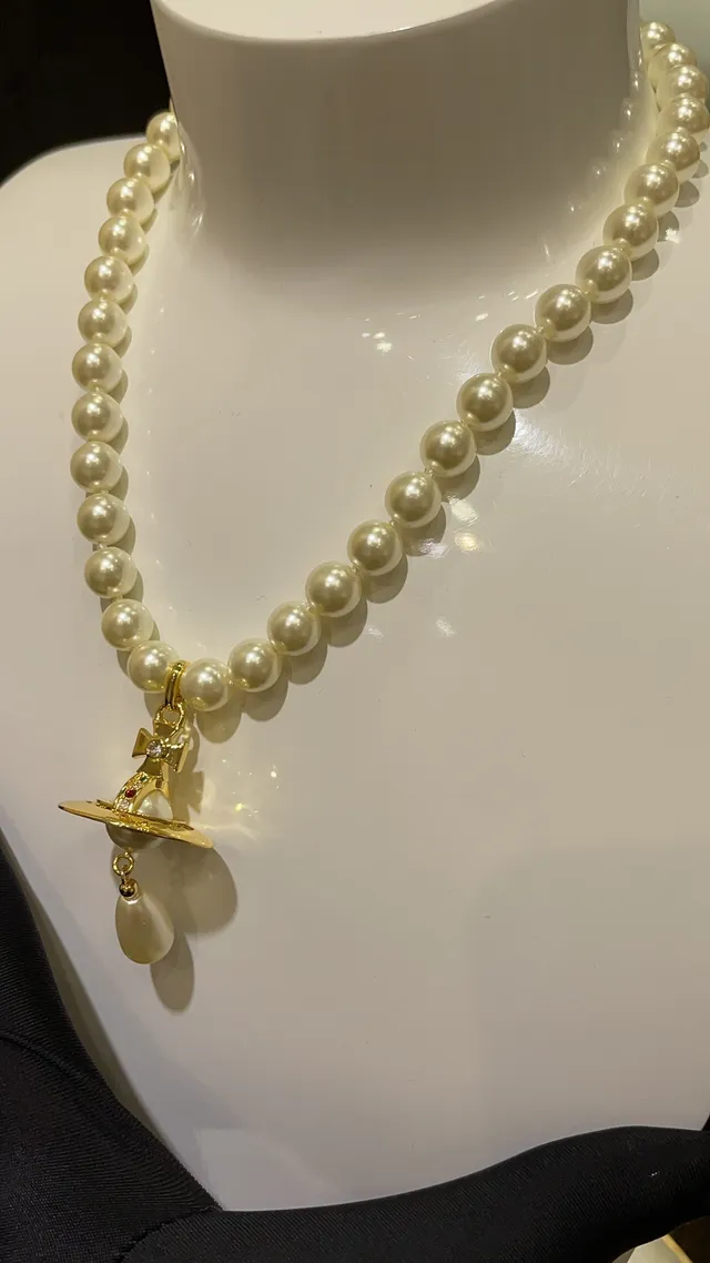 Vivienne Westwood Collier Orb Perle Chaîne Beige Doré Pendentif 8