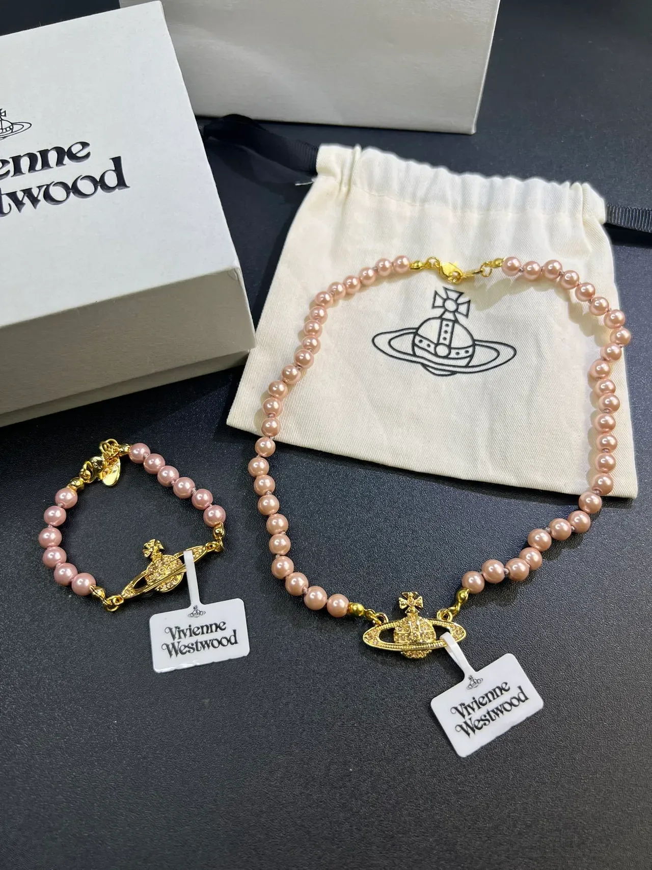 Vivienne Westwood أورب ذهب وردي قلادة مرصعة باللؤلؤ 4