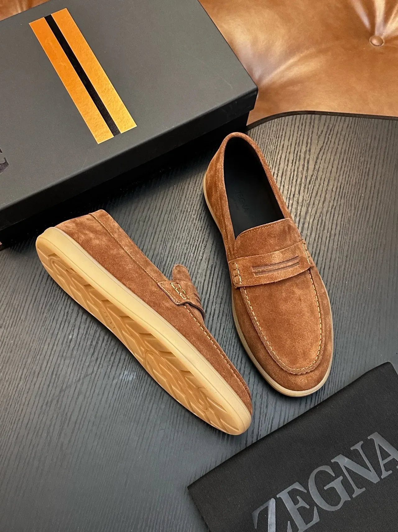 Zegna 棕米麂皮便士乐福鞋 5