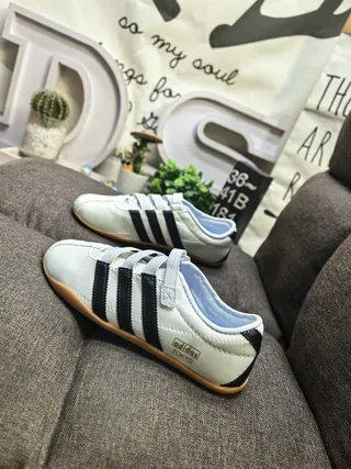 Adidas Beige Black Laceless Velcro Strap Three-Stripe Side Panel Lifestyle Sneakers 7