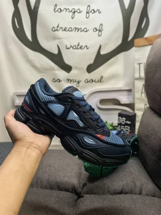 Adidas Preto Azul Construção de jaula em camadas Malha e revestimento sintético Tênis chunky 6