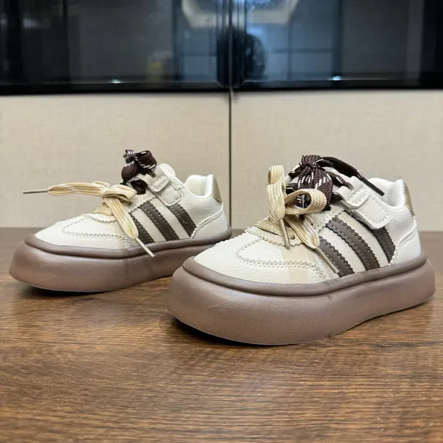 Adidas Black Brown Platform Sole Three-Stripe Side Panel Lifestyle Sneakers 22