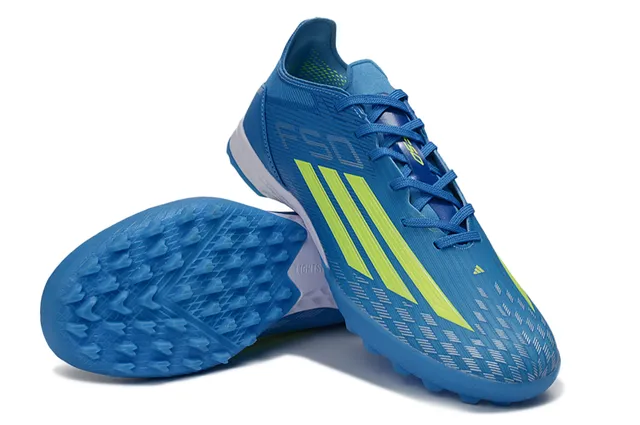 Adidas Tênis de futebol turf sintéticos azul e amarelo com upper texturizado e acanalado de baixo corte 4