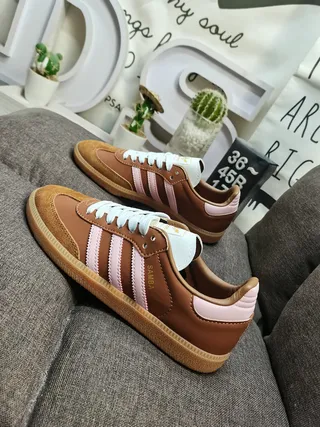 Adidas 棕粉低帮麂皮皮革混合生活方式运动鞋 7