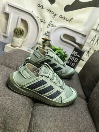 Adidas Climacool हरा काला सांस लेने योग्य मेश अपर छिद्रित स्ट्राइप ओवरले लाइफस्टाइल स्नीकर 9