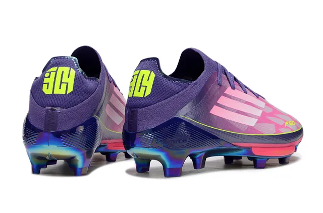 Adidas F50 বেগুনি গোলাপি লো-কাট সক-ফিট আপার ফার্ম-গ্রাউন্ড সকার শু 5