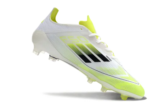 Adidas F50 Blanc Jaune Coupé bas Haut en mesh synthétique Rayures dégradées Sol ferme Chaussures de football 2