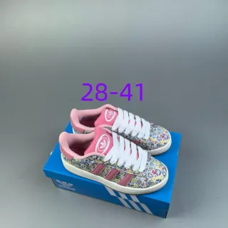 Adidas طباعة زهورية لون وردي لمسة أسلوب حياة حذاء رياضي