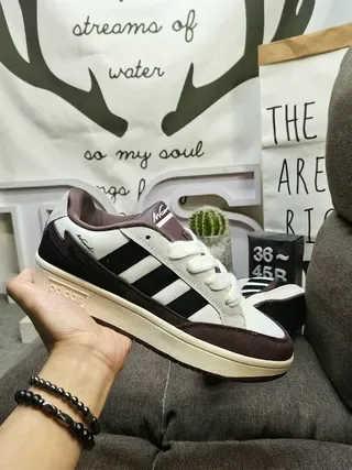 Adidas Forum Blanc Bourguignon Chaussures Lifestyle Silhouette Court à Lacets Bas avec Panel Latéral à Trois Rayures 5