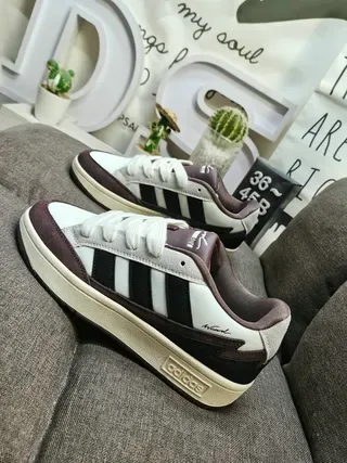 Adidas Forum Blanc Bourguignon Chaussures Lifestyle Silhouette Court à Lacets Bas avec Panel Latéral à Trois Rayures 7