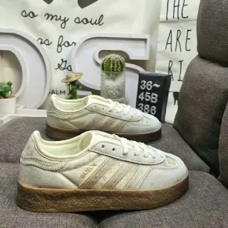 Adidas Gazelle Off-White and Brown حذاء رياضي أسلوب حياة