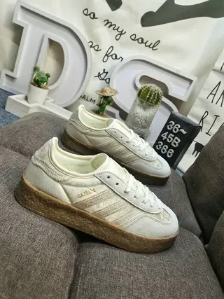 Adidas Gazelle Off-White and Brown tênis lifestyle 10