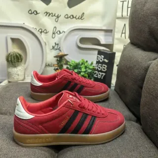 Adidas Gazelle حذاء رياضي أسلوب حياة أحمر سويد