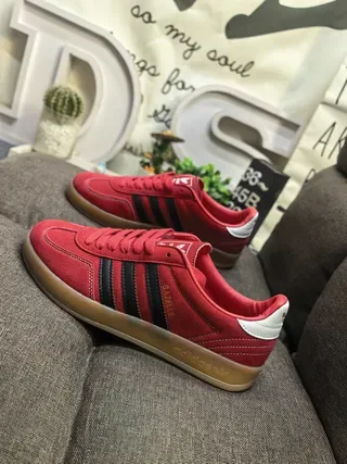 Adidas Gazelle Tênis Lifestyle de Camurça Vermelha 7