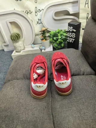 Adidas Gazelle Tênis Lifestyle de Camurça Vermelha 8