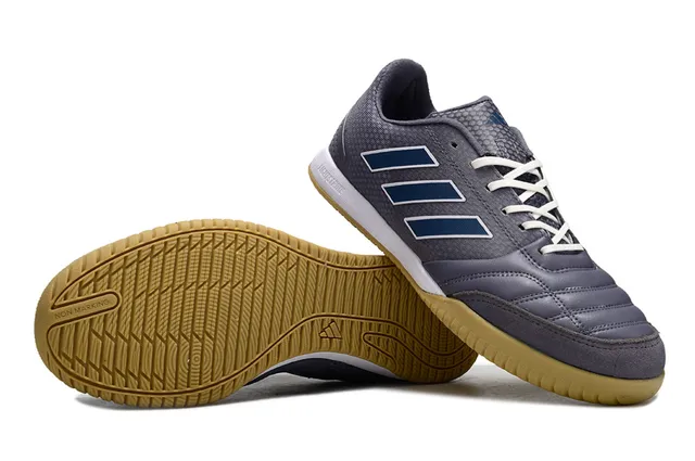 Adidas Zapatos de fútbol indoor gris marino con capuchón acolchado y panel lateral de tres rayas 4
