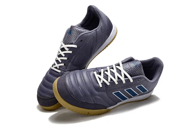Adidas Zapatos de fútbol indoor gris marino con capuchón acolchado y panel lateral de tres rayas 7