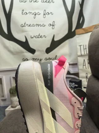 Adidas Gris Rose Léger Upper Maille-Synthétique Mousse Sculptée Épaissie Semelle du Milieu Sneakers Lifestyle 3