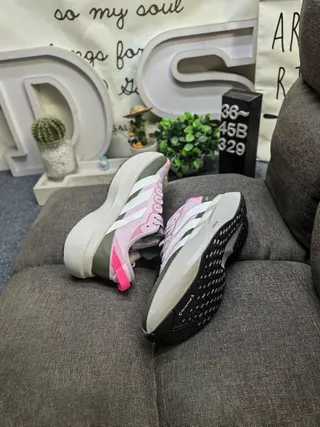 Adidas Gris Rose Léger Upper Maille-Synthétique Mousse Sculptée Épaissie Semelle du Milieu Sneakers Lifestyle 6