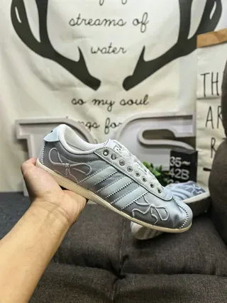 Adidas Gray White Low-Top Metallic Silver Upper Lifestyle Sneakers 5