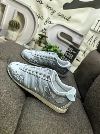 Adidas Gray White Low-Top Metallic Silver Upper Lifestyle Sneakers 7