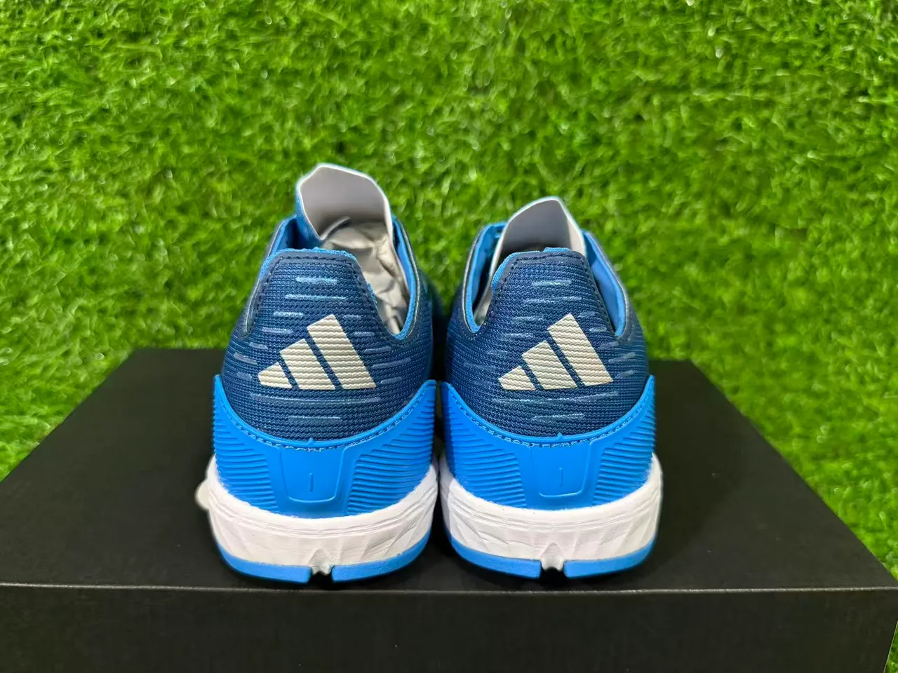 Adidas Azul Marino Bajo Superior Sintético Gráficos Dinámicos Línea de Velocidad Césped Artificial Zapatos de Fútbol 3
