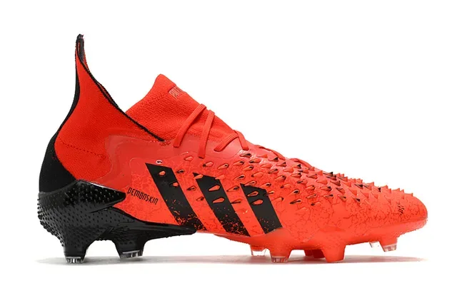 Adidas Orange Black Padrão de escala texturizado Alto tornozelo Superfície firme Sapatos de futebol 7